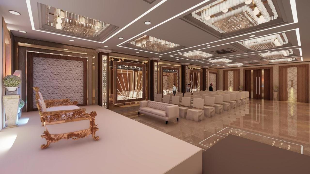 Hotel Olive Crown Лакхнау Экстерьер фото
